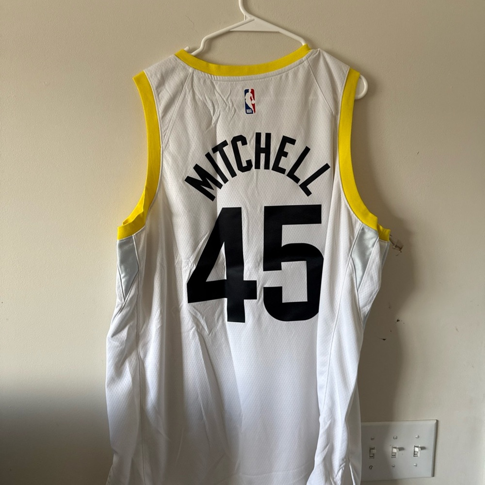 Men’s Nike Donovan Mitchell #45 Utah Jazz Swingman NBA Jersey Sz 56 - White NWT - Picture 6 of 6